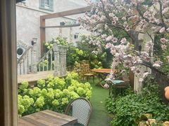 -Lamant Manor已闻花名关於蓝