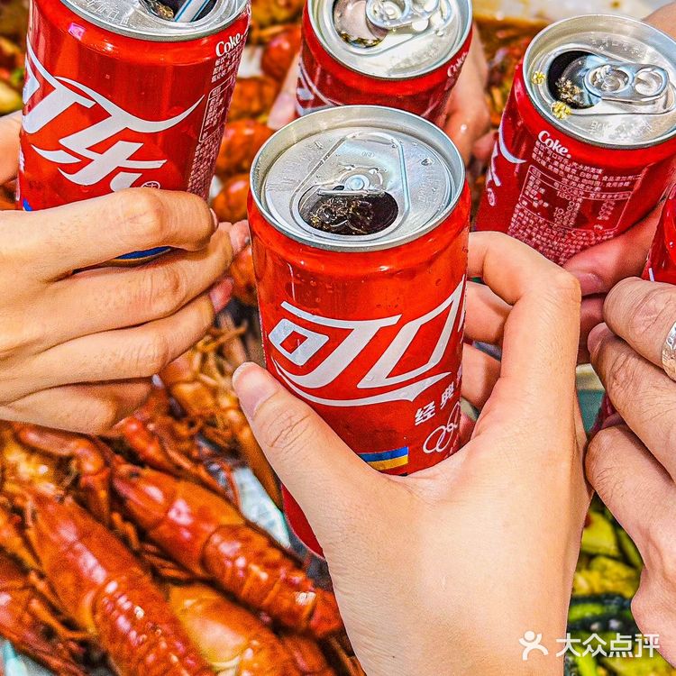 确实是广州前三的小龙虾！！肉比手掌还大个