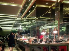 自助取餐区-大中华希尔顿酒店-念自助餐·嗨啤·小龙虾