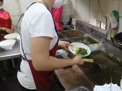 -花溪王记牛肉粉(四季花溪商场店)