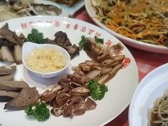 -鱼满舱·鲜活海鲜·正宗鲁菜