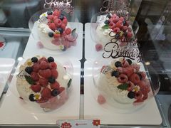 -花花卷卷·鲜食蛋糕(静安久光百货店)