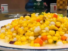 -闯关东东北农家菜(崂山石老人店)