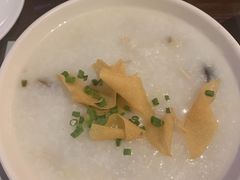 皮蛋瘦肉粥-皇后餐厅-煲仔·小菜·打边炉(古北店)