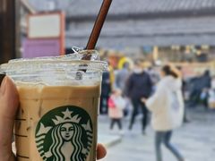 太妃榛果拿铁-星巴克臻选(成都宽窄巷子店)