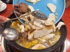 -菌之家·专业纯野生菌火锅·特色炒菌