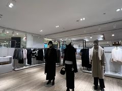 -COS(月星环球港店)