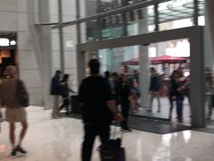 -东荟城名店仓