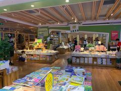 -新华书店(泉城路店)