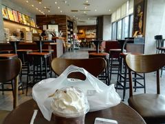 大堂-星巴克(济南美莲广场店)