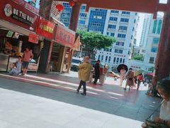 -解放路步行街                