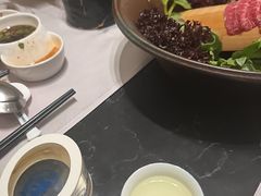 -红鼎豆捞·专注品质海鲜20年(宝丰路店)