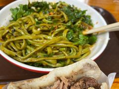 油泼菠菜面-老陈婆手工面庄