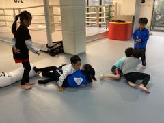 -EFL巴西柔术·综合格斗·泰拳·少儿体能训练(虹桥德必馆)