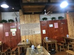 大堂-陇上全荟兰州传统牛肉面(延吉路店)