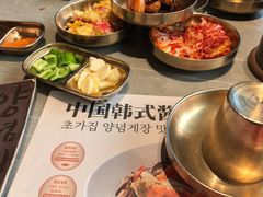 -草家酱蟹炭火烤肉店(珲春南路一店)