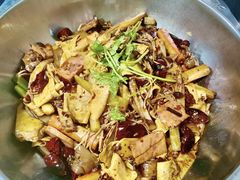 -龙顺园麻辣香锅(机场店)