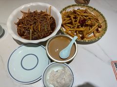 -刘胖子家常菜·蹄花焖藕(江汉路总店)