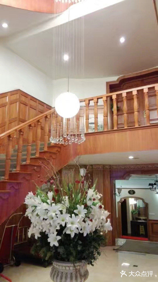 青岛往事：栈桥、后天宫、中山路步行街、