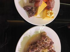 -大中华希尔顿酒店-念自助餐·嗨啤·小龙虾