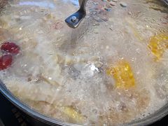 -三人行骨头王火锅(长寿店)