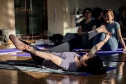 -亚太瑜伽普拉提学院