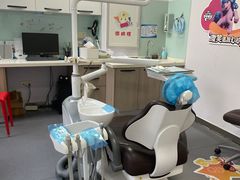 -皓洁口腔门诊部(金色雅园金涛苑店)