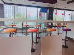 大堂-麦当劳(花桥得来速店)