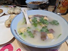 -小杨生煎(金山百联购物中心3楼店)