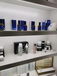 -F.N冻龄皮肤管理中心