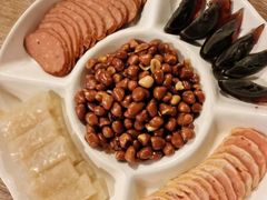 -靠山屯东北农家菜(八龙桥雅苑店)