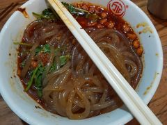 -万记麻辣烫国展总店