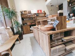 -沁屋面包店(人民东路店)