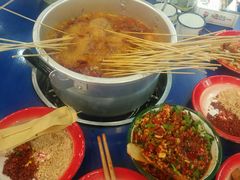 -马路边边麻辣烫联盟路店