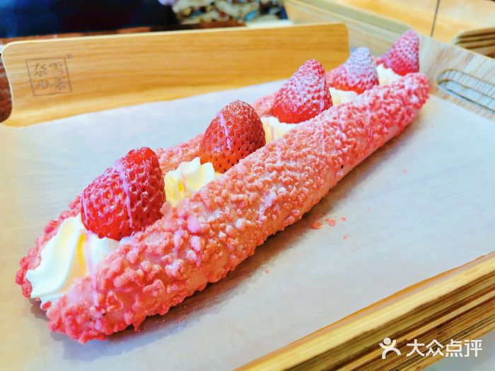 奈雪的茶(国金ifs pro店)-草莓魔法棒-菜-草莓魔法棒图片-成都美食-大