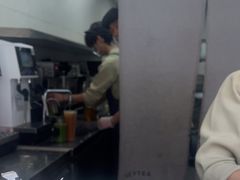 -喜茶(上海淮海中路渔阳里店)