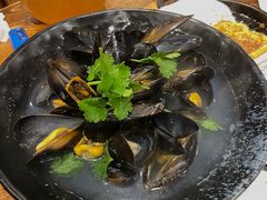 -老东镇啤酒屋海鲜加工·蒸汽海鲜·海鲜烧烤(台东店)