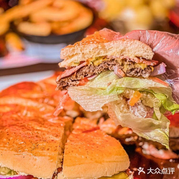 比巨无霸还霸的肥宅快乐‼️12寸的超级大汉堡🍔