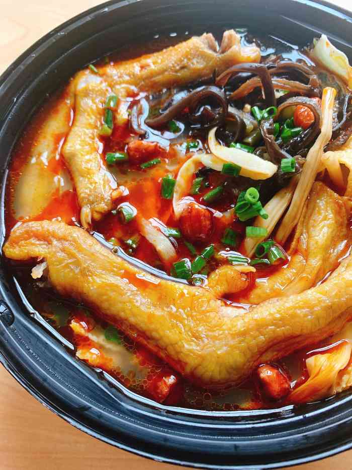 像豆浆一样一包 之前是袋子装的,这样会比较好吧 「鸭脚螺蛳粉」 因为