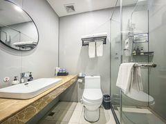 -网鱼电竞酒店(广州会展中心广州塔店)