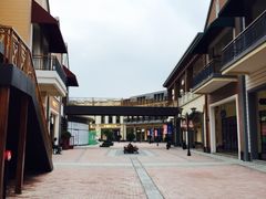 -王府井奥莱临潼小镇(临潼店)