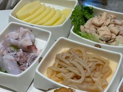 活杀牛蛙-活潑鲜跳(湖滨商业街店)