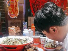 -鱼满舱.地标海鲜.正宗鲁菜(金沙滩店)