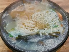 三鲜细米线-贵州沾水米线(学田湾店)