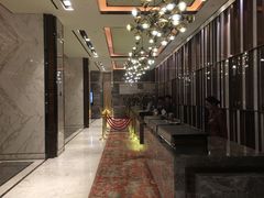 -永恒朗悦酒店(广西大学地铁站大学东路万达广场店)
