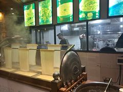 -鱼头泡饭·湖北菜·非物质文化遗产(岳家嘴总店)