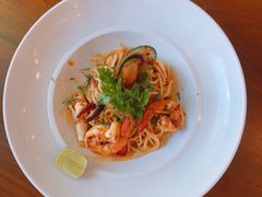 -Chom Cafe and Restaurant