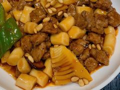 松子牛肉炒年糕-兔爸私家小厨(新北万达店)