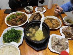 -山里人家土菜馆(茅山店)