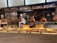 -飨食汇全日制餐厅·昆山皇冠假日酒店(九方店)